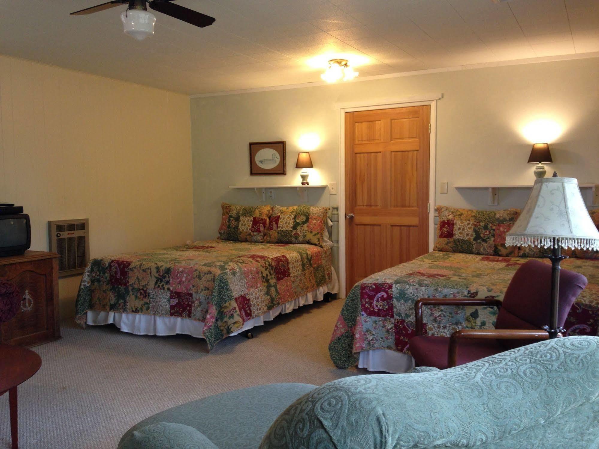 Glenacres Historic Inn Уестпорт Екстериор снимка